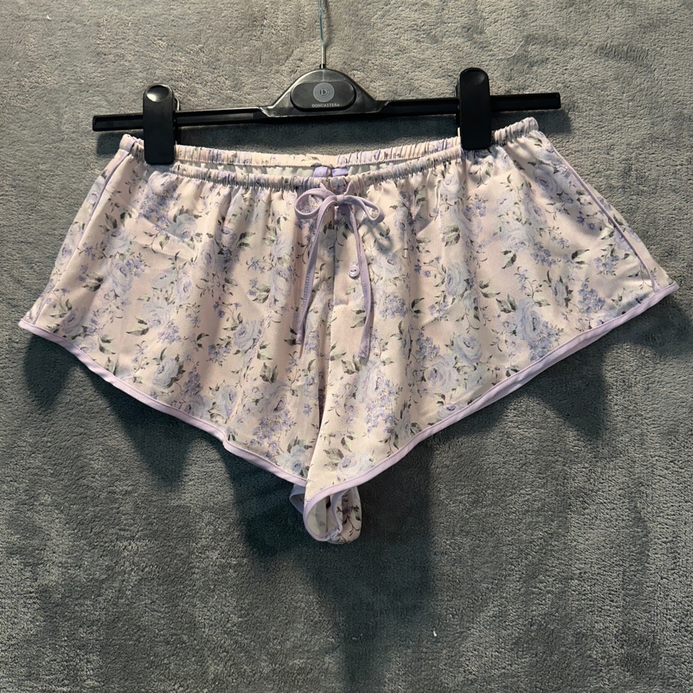 Florence by Mills Pajama Shorts Womens M Lavender NWT Floral Satin Loungewear